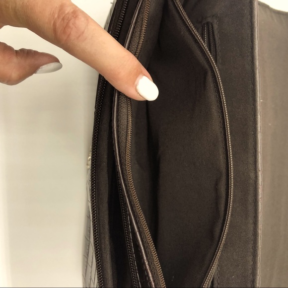 Frankie & Johnny purse/bag,alligator look,14” drop - Picture 9 of 12